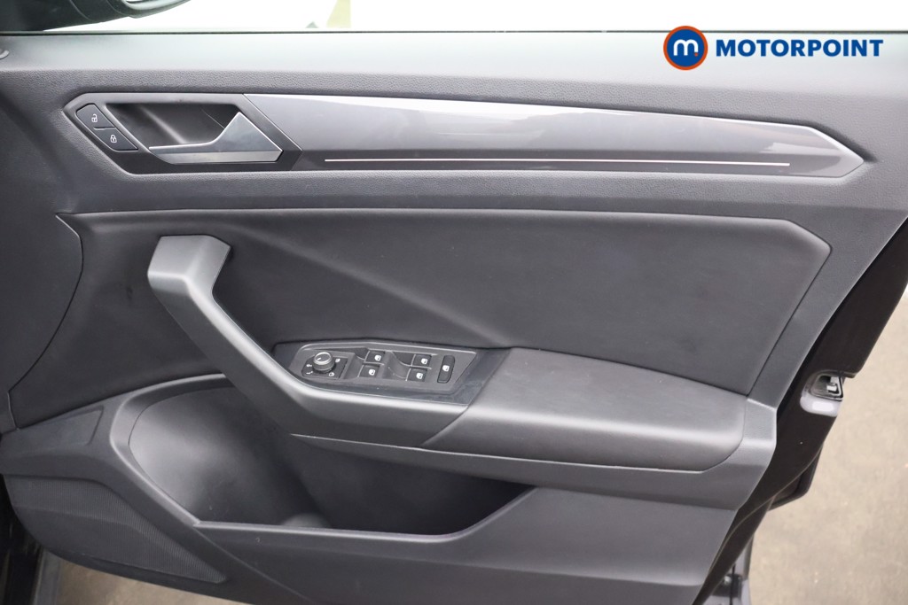 Volkswagen T-Roc R-Line Automatic Diesel SUV - Stock Number (1658582) - 14th supplementary image