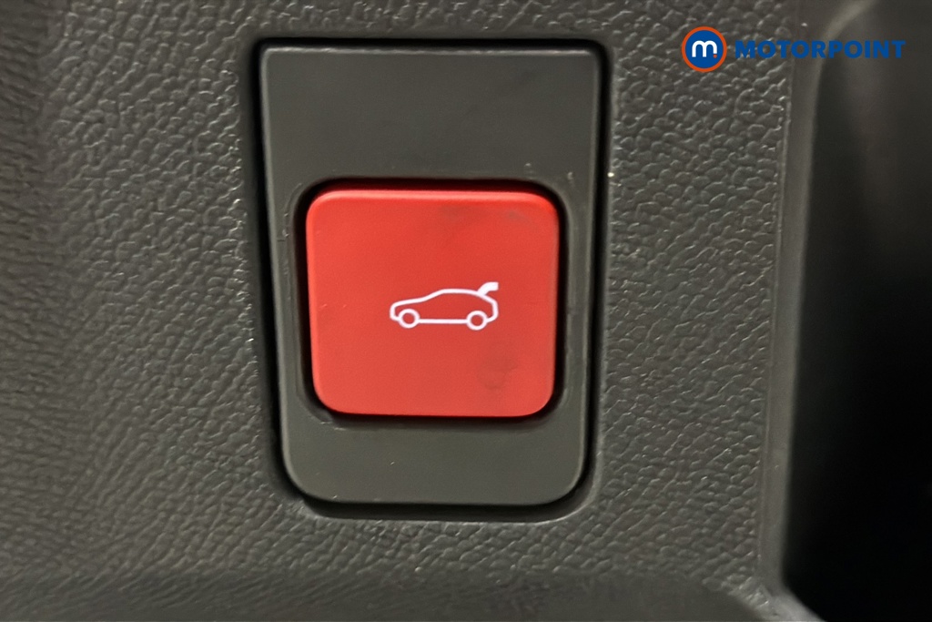 Peugeot 5008 GT Automatic Electric SUV - Stock Number (1658804) - 993rd supplementary image