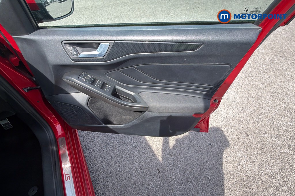 Ford Focus St-Line Edition Manual Petrol Hatchback - Stock Number (1659261) - 37th supplementary image