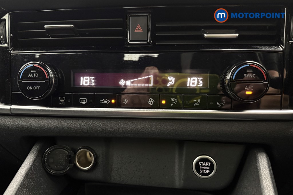 Nissan Qashqai Acenta Premium Automatic Petrol SUV - Stock Number (1659818) - 16th supplementary image