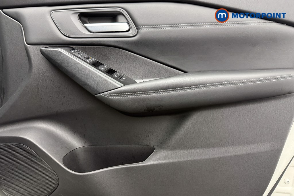 Nissan Qashqai Acenta Premium Automatic Petrol SUV - Stock Number (1659818) - 18th supplementary image