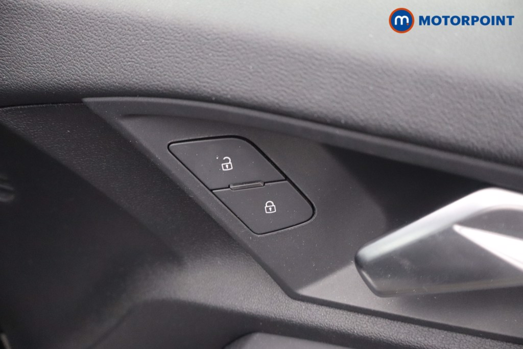 Audi A3 S Line Automatic Petrol Hatchback - Stock Number (1659896) - 9th supplementary image