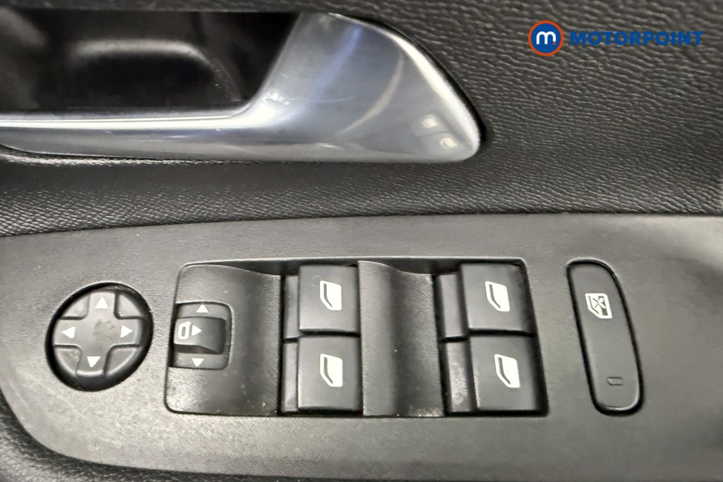Vauxhall Mokka Ultimate Manual Petrol SUV - Stock Number (1659975) - 19th supplementary image