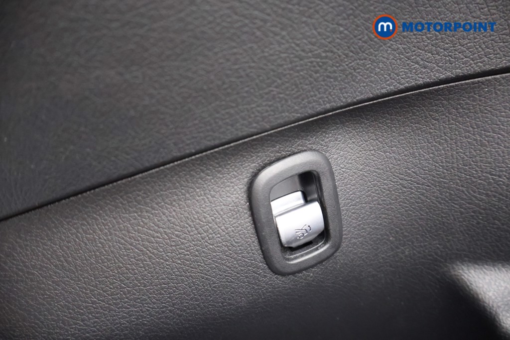 Mercedes-Benz C Class Amg Line Automatic Petrol Estate - Stock Number (1660713) - 14th supplementary image