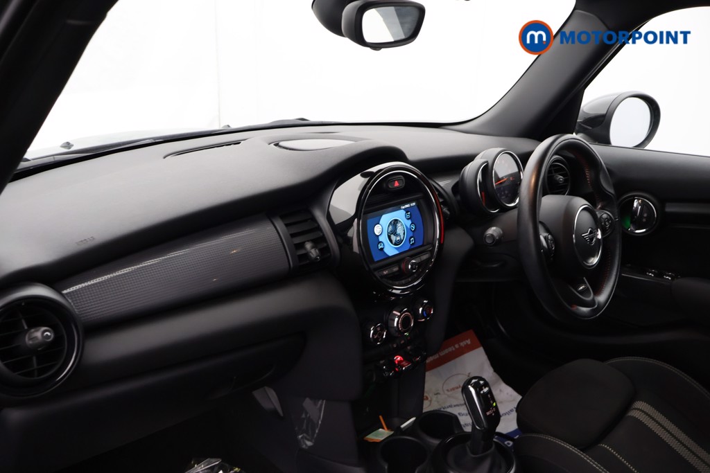 Mini Hatchback Cooper Sport Automatic Petrol Hatchback - Stock Number (1660781) - 22nd supplementary image