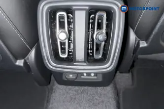 Volvo Xc40 Ultra Automatic Petrol SUV - Stock Number (1661653) - 28th supplementary image