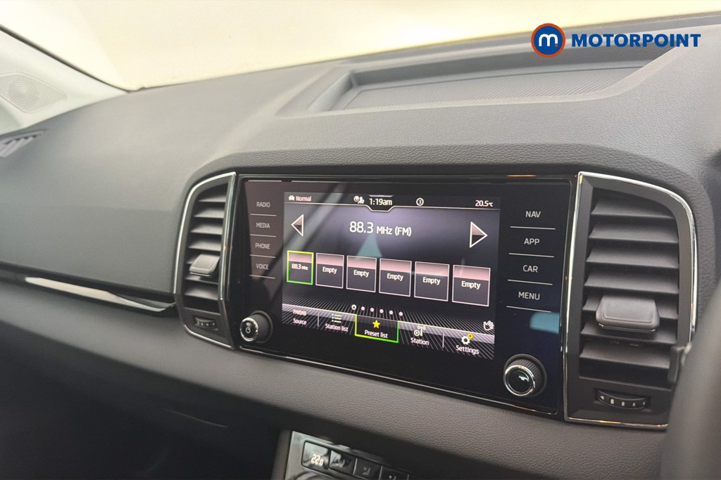 Skoda Karoq Se L Automatic Petrol SUV - Stock Number (1662077) - 9th supplementary image