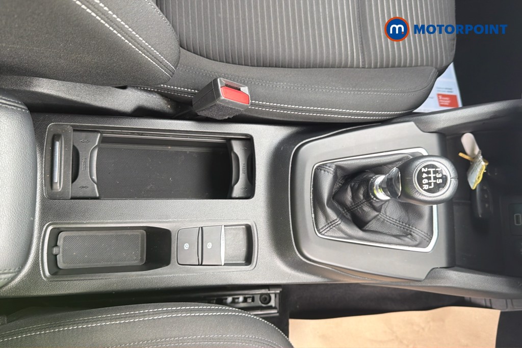 Ford Focus Titanium Manual Petrol Hatchback - Stock Number (1662351) - 2nd supplementary image