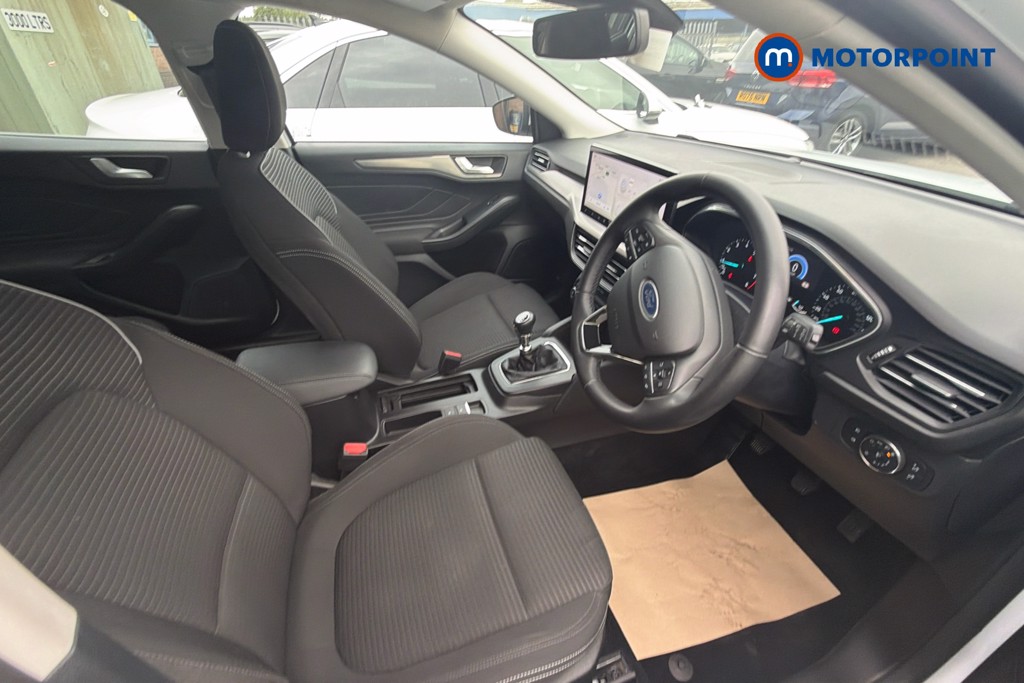 Ford Focus Titanium Manual Petrol Hatchback - Stock Number (1662351) - 4th supplementary image