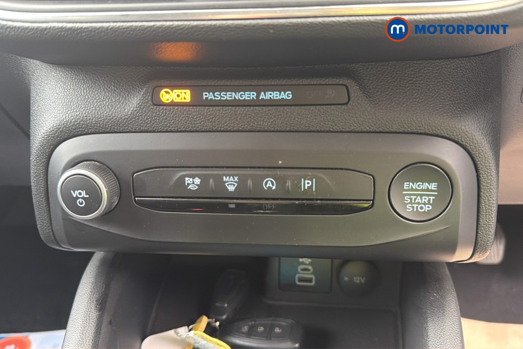 Ford Focus Titanium Manual Petrol Hatchback - Stock Number (1662351) - 26th supplementary image