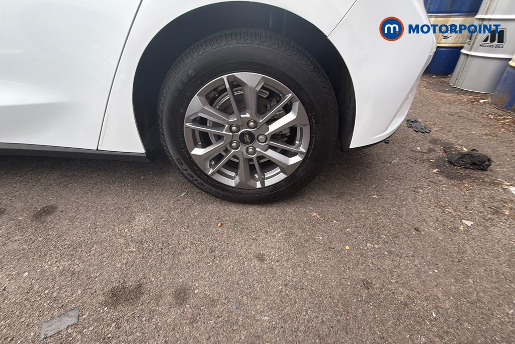 Ford Focus Titanium Manual Petrol Hatchback - Stock Number (1662351) - 39th supplementary image