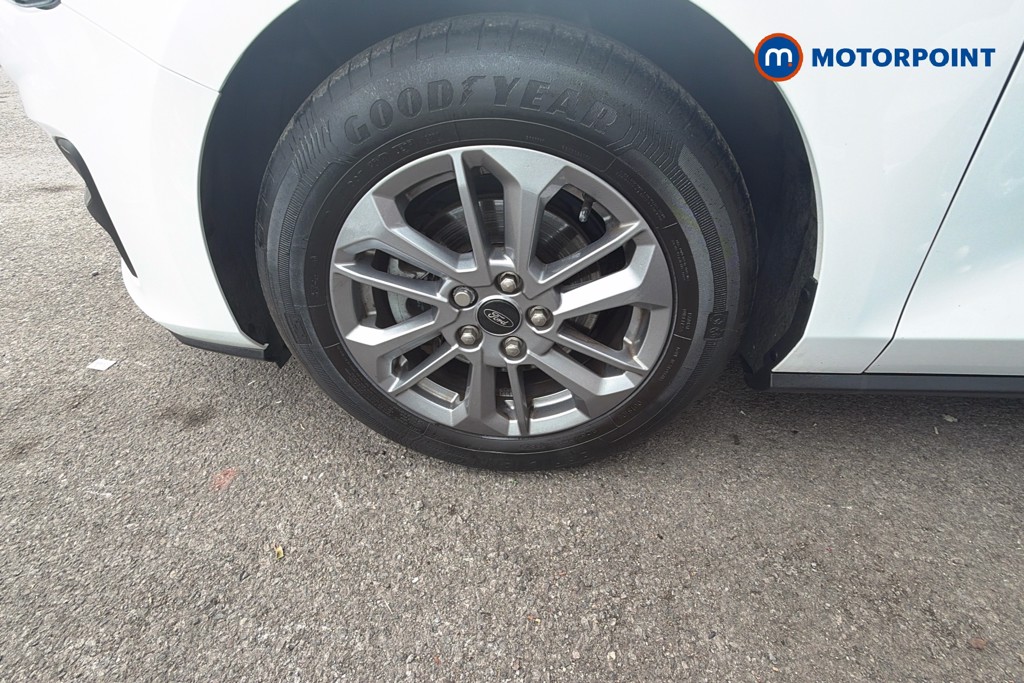 Ford Focus Titanium Manual Petrol Hatchback - Stock Number (1662351) - 41st supplementary image