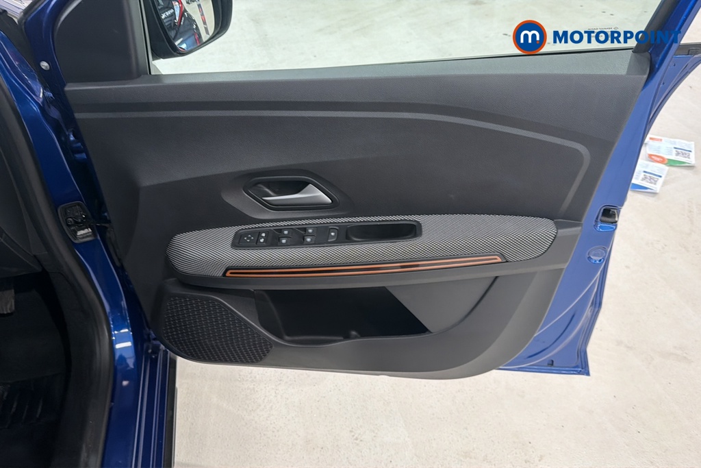 Dacia Sandero Stepway Expression Manual Petrol Hatchback - Stock Number (1662426) - 18th supplementary image