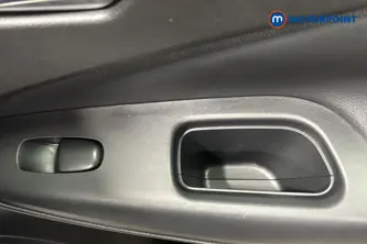 Nissan Juke N-Connecta Automatic Petrol SUV - Stock Number (1662733) - 994th supplementary image