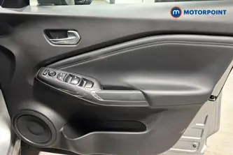 Nissan Juke N-Connecta Automatic Petrol SUV - Stock Number (1662733) - 10th supplementary image