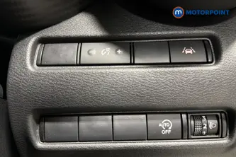 Nissan Juke N-Connecta Automatic Petrol SUV - Stock Number (1662733) - 11th supplementary image