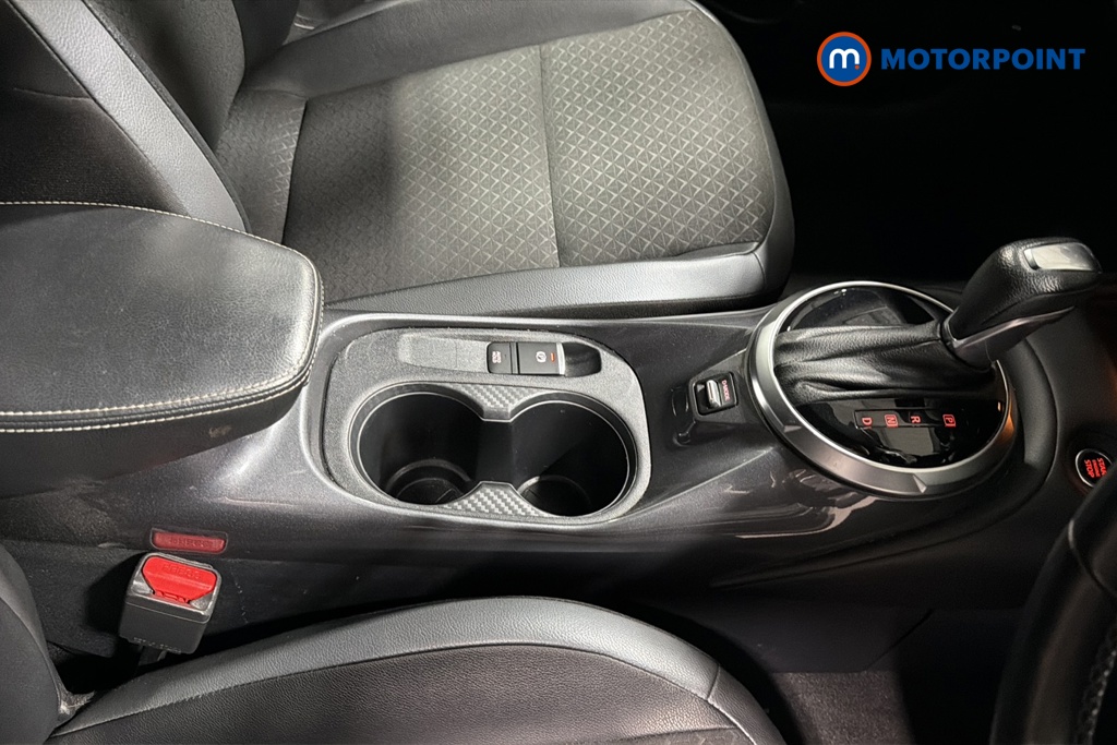 Nissan Juke N-Connecta Automatic Petrol SUV - Stock Number (1662733) - 15th supplementary image