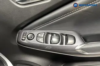 Nissan Juke N-Connecta Automatic Petrol SUV - Stock Number (1662733) - 19th supplementary image