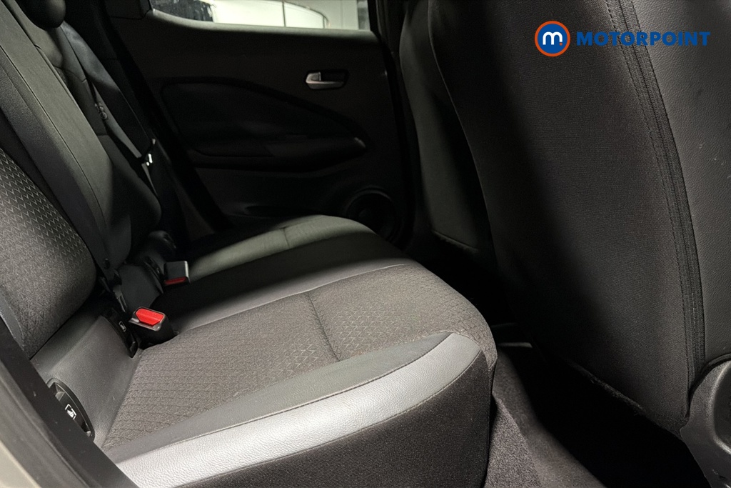 Nissan Juke N-Connecta Automatic Petrol SUV - Stock Number (1662733) - 25th supplementary image