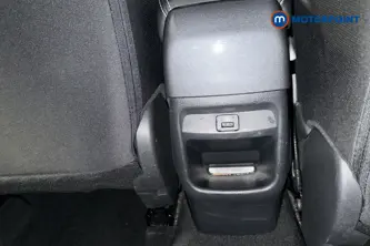 Nissan Juke N-Connecta Automatic Petrol SUV - Stock Number (1662733) - 28th supplementary image