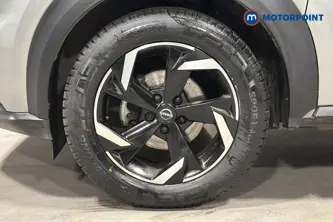 Nissan Juke N-Connecta Automatic Petrol SUV - Stock Number (1662733) - 44th supplementary image