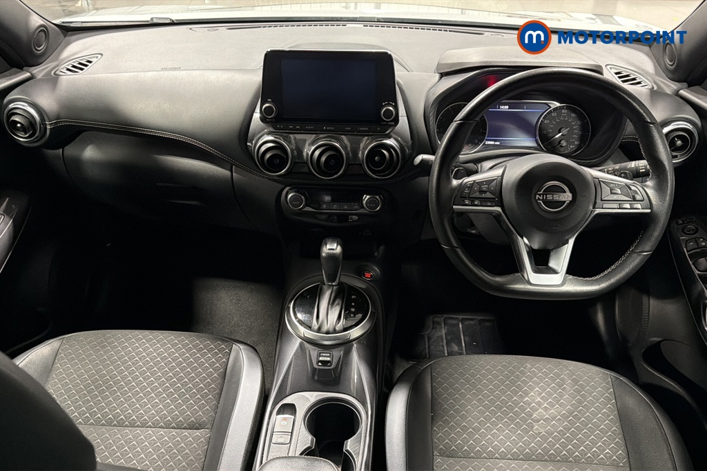 Nissan Juke N-Connecta Automatic Petrol SUV - Stock Number (1662733) - 1st supplementary image