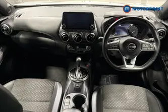 Nissan Juke N-Connecta Automatic Petrol SUV - Stock Number (1662733) - 1st supplementary image