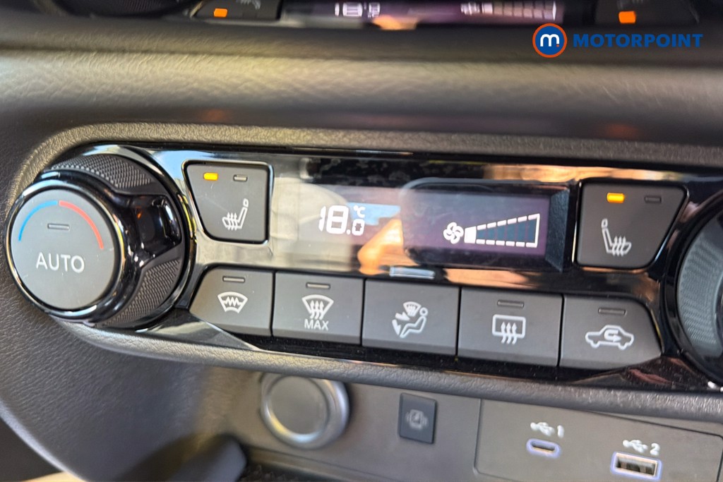 Nissan Juke Tekna Automatic Petrol SUV - Stock Number (1662858) - 14th supplementary image