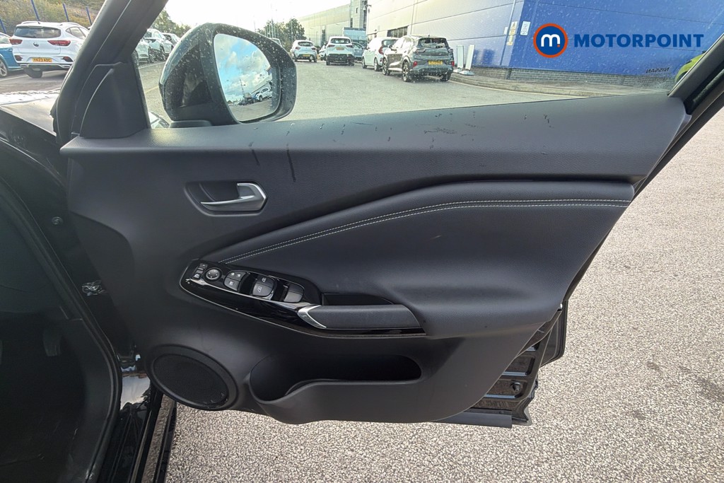 Nissan Juke Tekna Automatic Petrol SUV - Stock Number (1662858) - 19th supplementary image