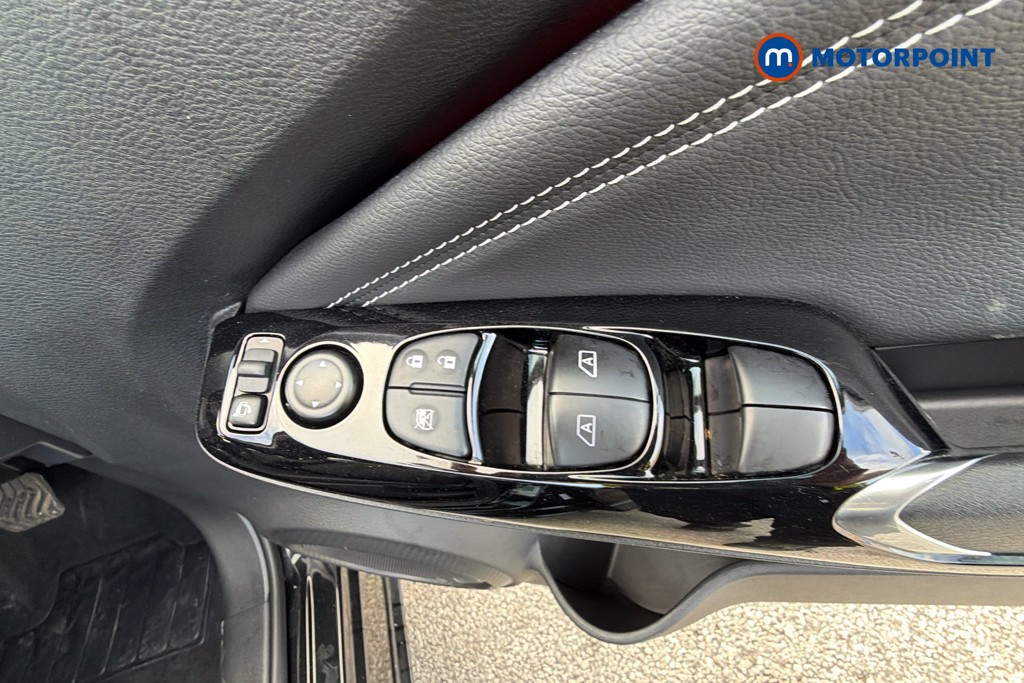Nissan Juke Tekna Automatic Petrol SUV - Stock Number (1662858) - 20th supplementary image