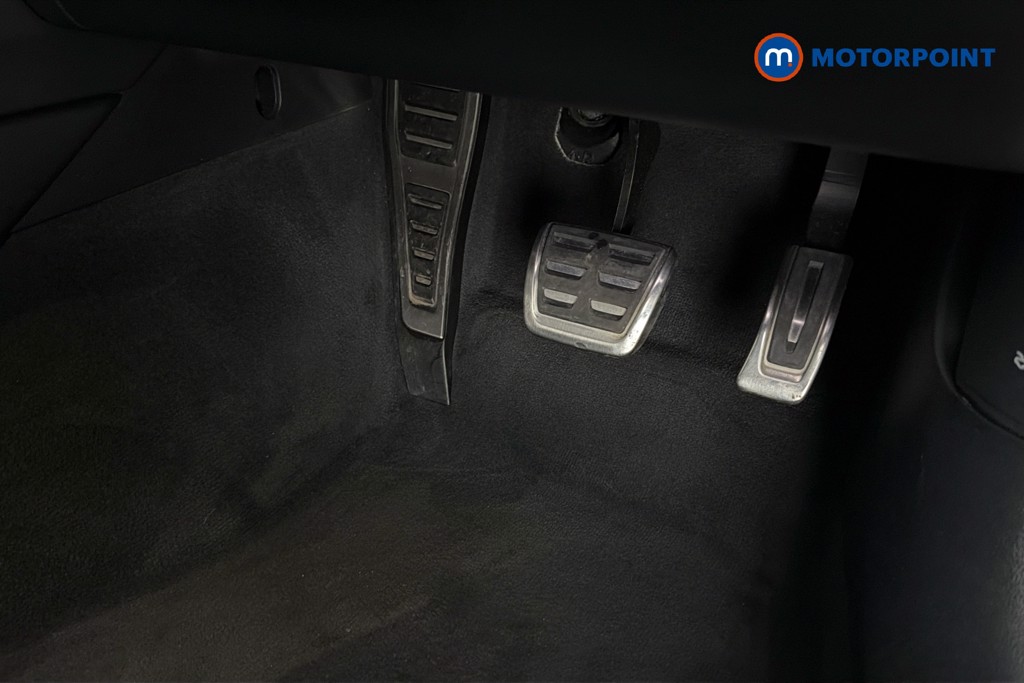 Audi A4 Black Edition Automatic Petrol Estate - Stock Number (1663192) - 27th supplementary image