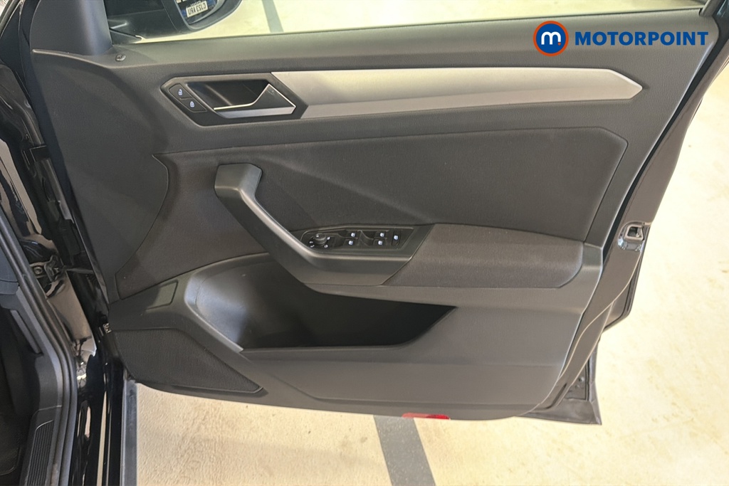 Volkswagen T-Roc Match Automatic Petrol SUV - Stock Number (1663470) - 18th supplementary image