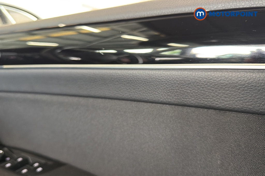 Volkswagen Touran SEL Automatic Petrol People Carrier - Stock Number (1663479) - 10th supplementary image