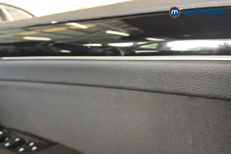 Volkswagen Touran SEL Automatic Petrol People Carrier - Stock Number (1663479) - 10th supplementary image