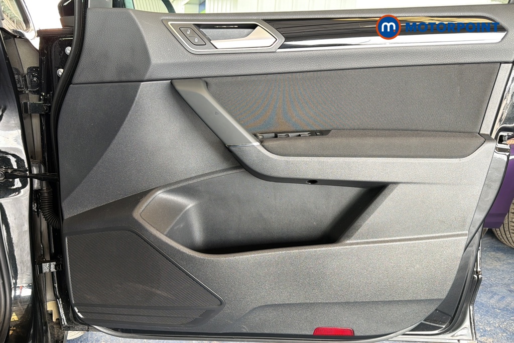 Volkswagen Touran SEL Automatic Petrol People Carrier - Stock Number (1663479) - 18th supplementary image