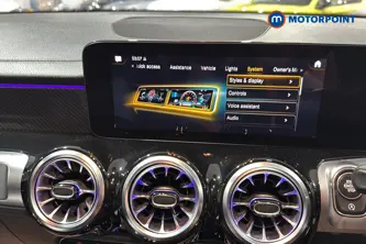 Mercedes-Benz GLB AMG Automatic Petrol SUV - Stock Number (1663557) - 8th supplementary image