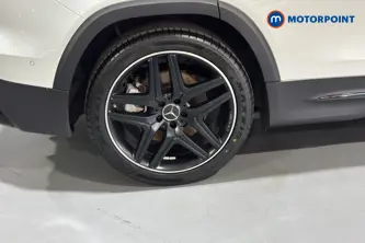 Mercedes-Benz GLB AMG Automatic Petrol SUV - Stock Number (1663557) - 46th supplementary image