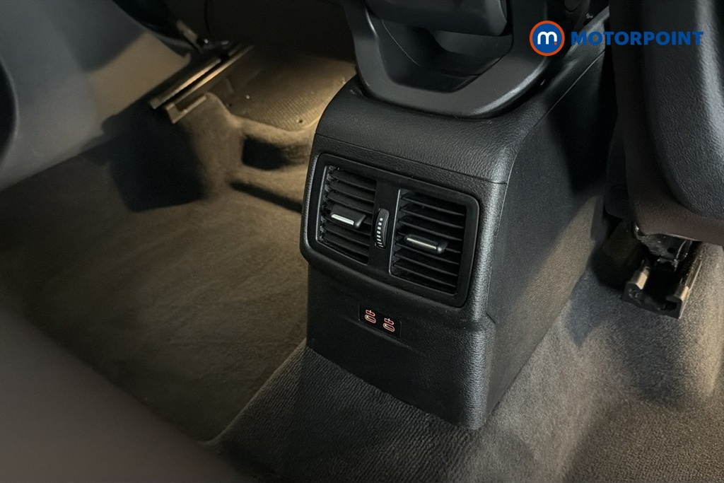 BMW X1 Xline Manual Diesel SUV - Stock Number (1663652) - 28th supplementary image