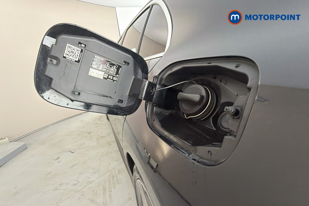 Mercedes-Benz A Class Amg Line Automatic Petrol Hatchback - Stock Number (1665020) - 41st supplementary image