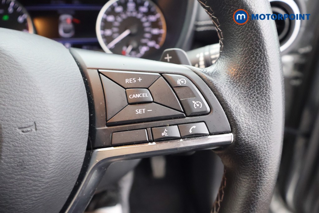 Nissan Juke N-Connecta Automatic Petrol SUV - Stock Number (1665100) - 3rd supplementary image