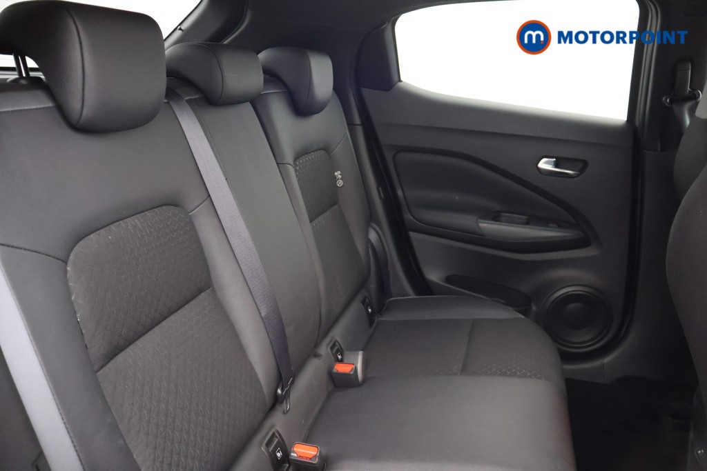 Nissan Juke N-Connecta Automatic Petrol SUV - Stock Number (1665100) - 17th supplementary image