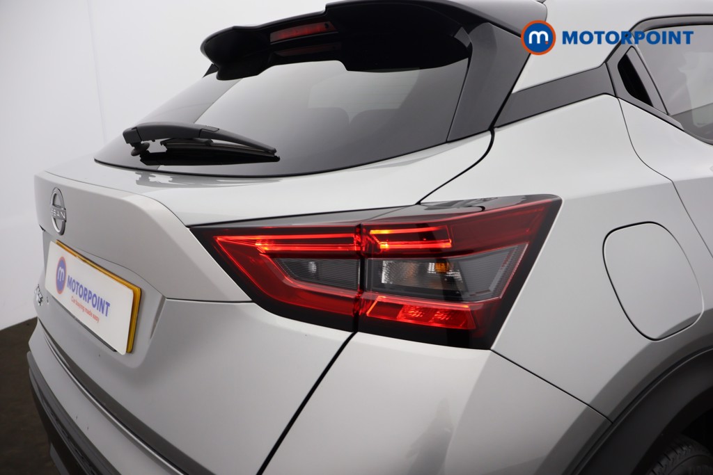 Nissan Juke N-Connecta Automatic Petrol SUV - Stock Number (1665100) - 27th supplementary image