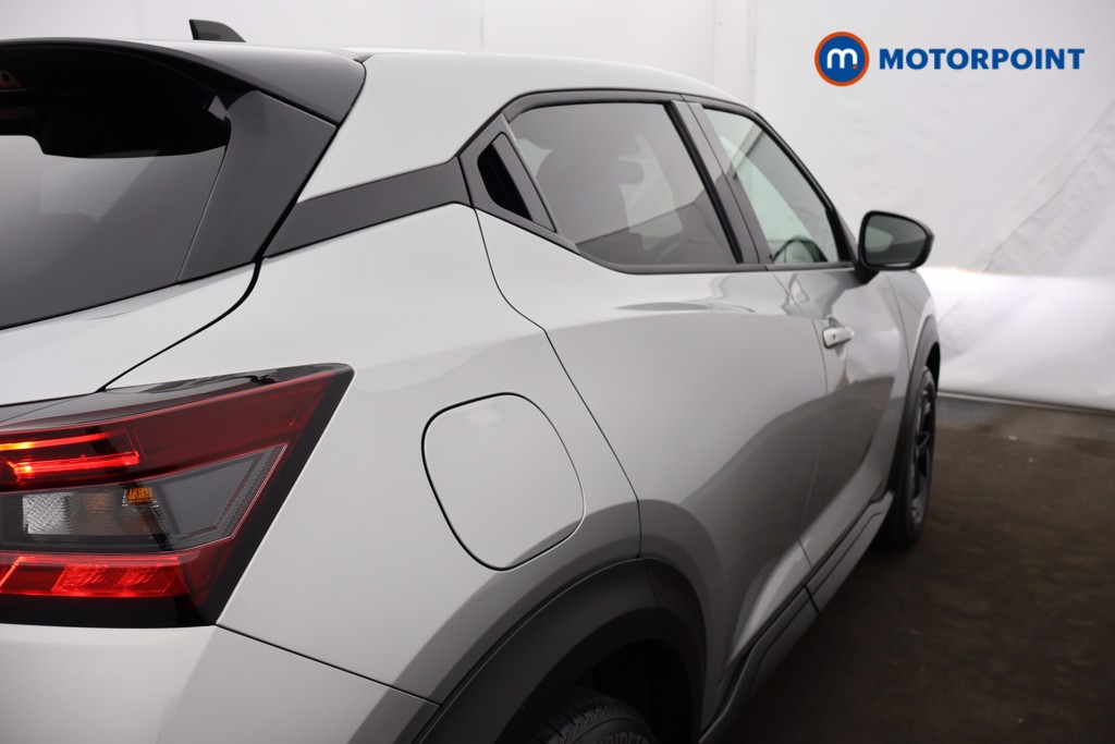 Nissan Juke N-Connecta Automatic Petrol SUV - Stock Number (1665100) - 28th supplementary image
