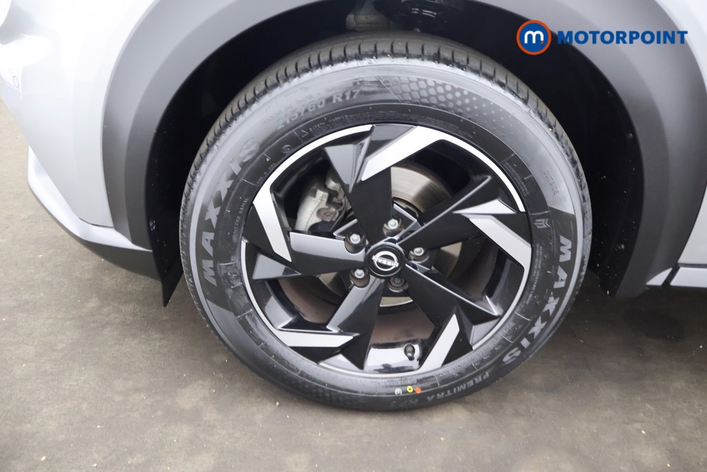 Nissan Juke N-Connecta Automatic Petrol SUV - Stock Number (1665100) - 34th supplementary image