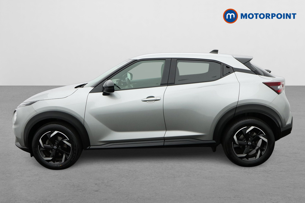 Nissan Juke N-Connecta Automatic Petrol SUV - Stock Number (1665100) - Passenger side