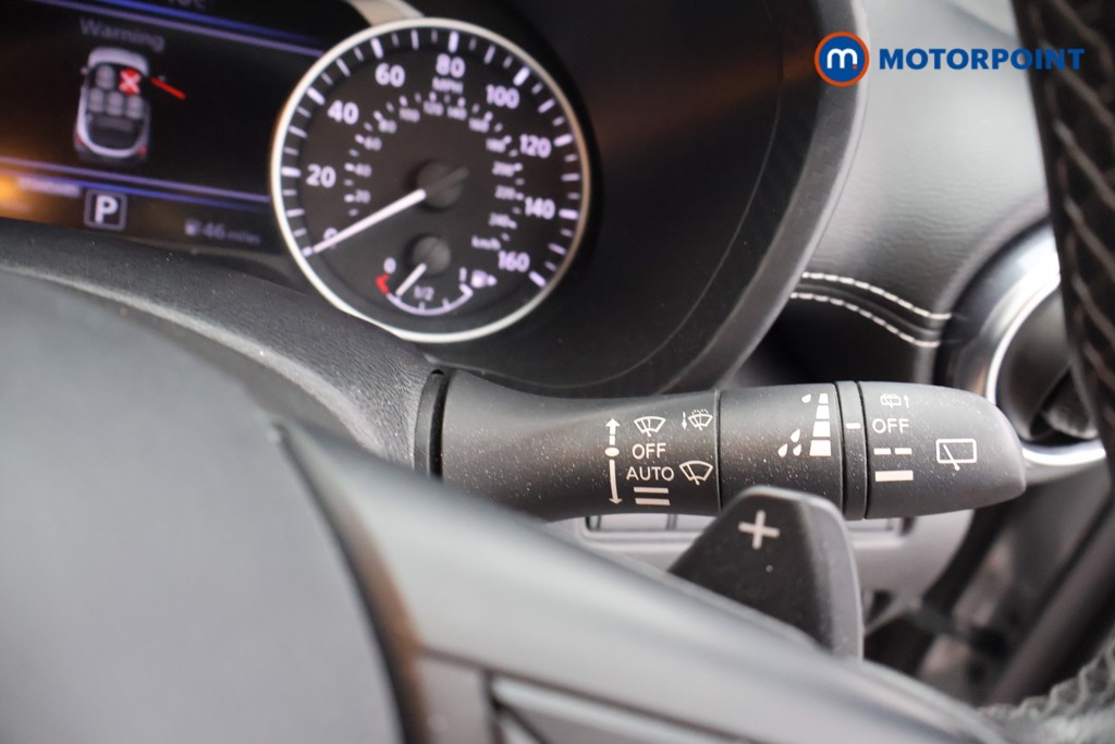 Nissan Juke N-Connecta Automatic Petrol SUV - Stock Number (1665104) - 6th supplementary image