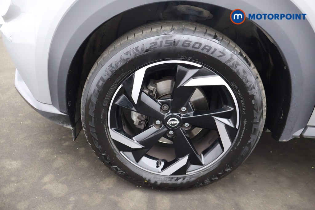Nissan Juke N-Connecta Automatic Petrol SUV - Stock Number (1665104) - 33rd supplementary image