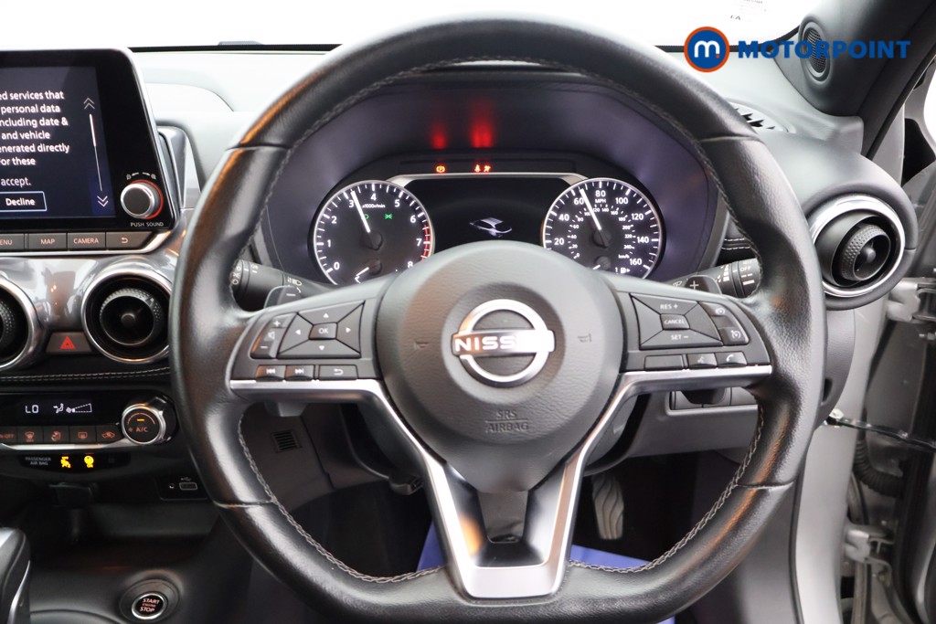 Nissan Juke N-Connecta Automatic Petrol SUV - Stock Number (1665104) - 1st supplementary image