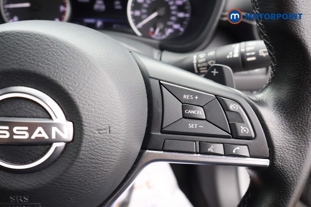 Nissan Juke N-Connecta Automatic Petrol SUV - Stock Number (1665107) - 3rd supplementary image