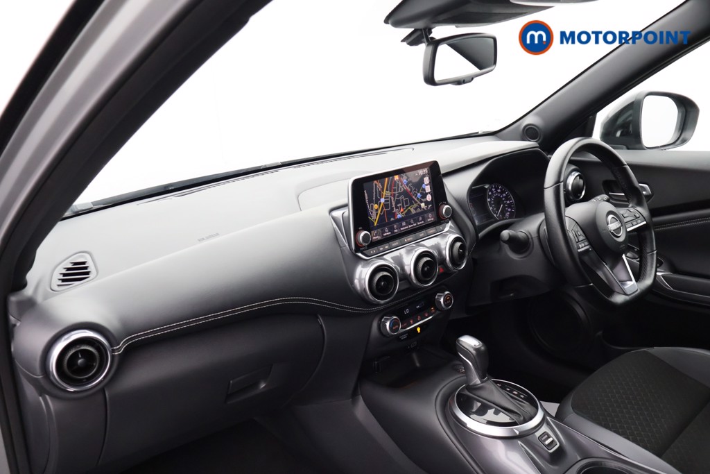 Nissan Juke N-Connecta Automatic Petrol SUV - Stock Number (1665107) - 21st supplementary image